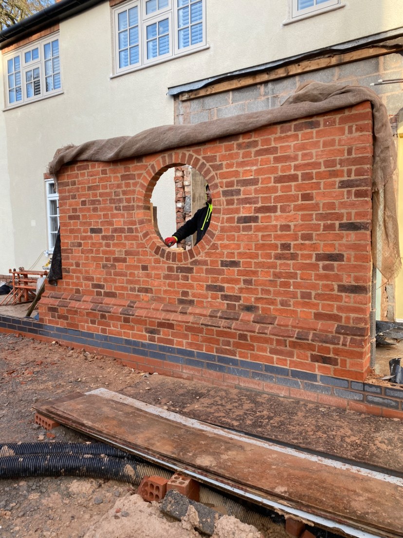 Circular feature window